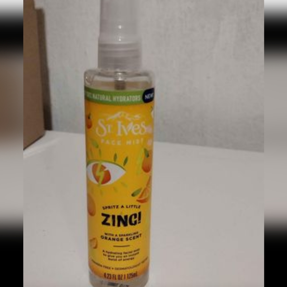 St Ives Daily Facial Cleanser